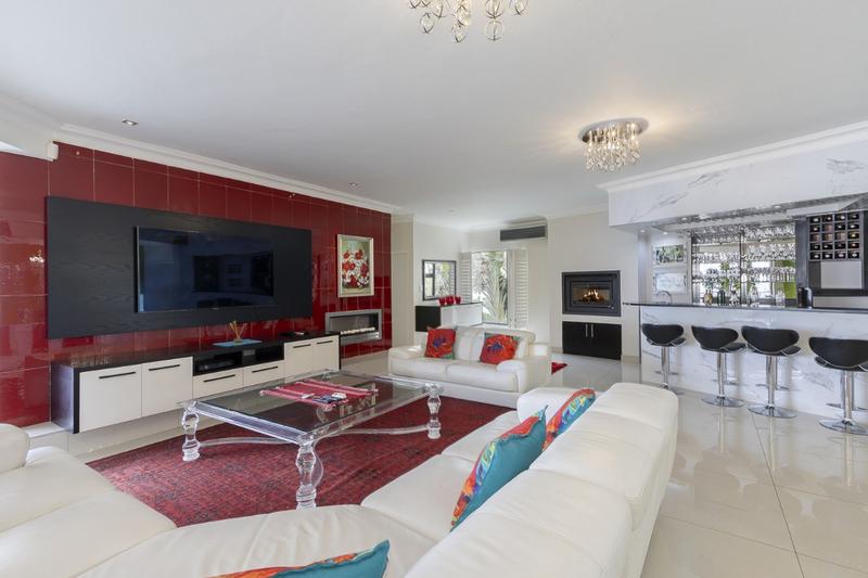 9 Bedroom Property for Sale in Gordon Heights Western Cape